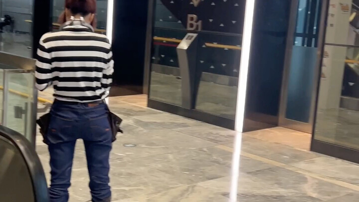 真是搞不懂现在的年轻人，什么都敢乱穿