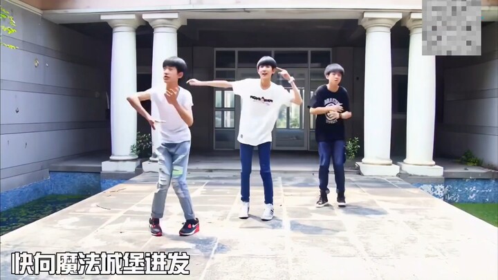 Dulu TFBOYS memang mengandalkan hal ini untuk bersaing head-to-head dengan EXO.