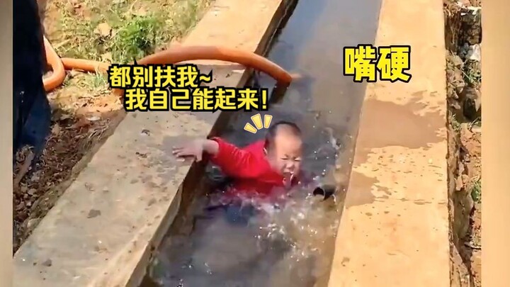 The hilariously clueless and playful little rascal had me rolling with laughter again—haha, I’m dyin