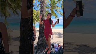 Happy Filipinos Enjoying the Beautiful Beach in Boracay #philippines