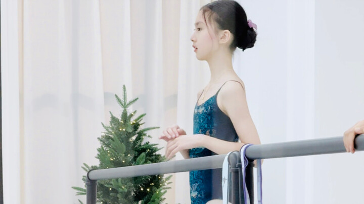 Classroom Footage of a Young Ballet Student | Ballet Clears the Mind!