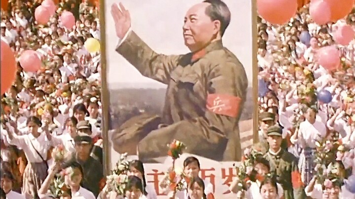 Dulu para penulis skenario pasti membaca Kumpulan Tulisan Mao Zedong, merah sekaligus profesional.