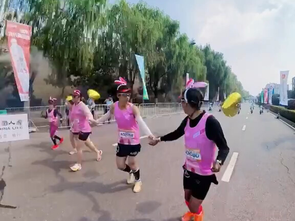 A door closing down to the millisecond