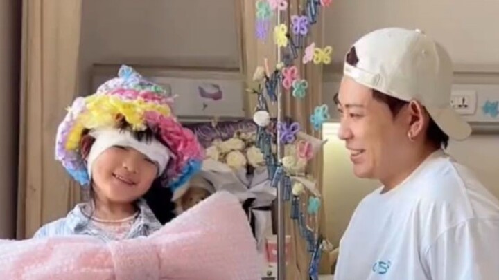 Sebelum putri saya keluar dari rumah sakit, suaminya merajut rumah sakit eksklusif musim semi dan mu