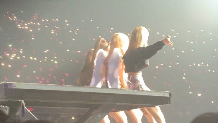 BLACKPINK IN YOUR AREA!!!
