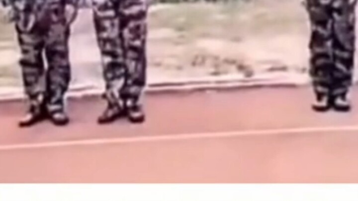 Katakan saja padaku bagaimana cara mengganti benda ini dengan AI