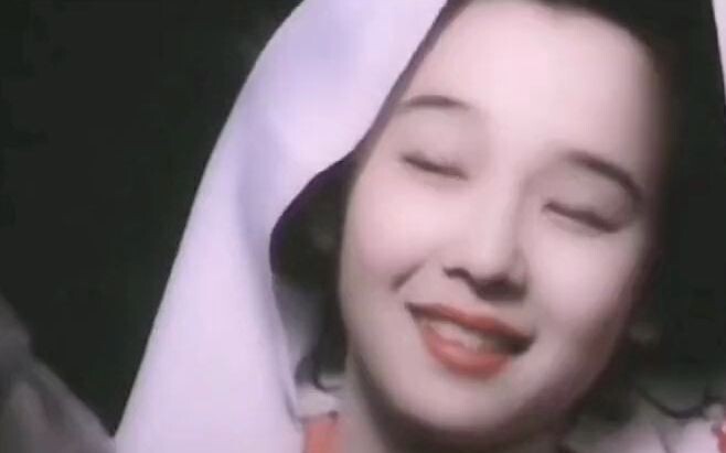 She's just as cute now as she was when she was young! So adorable!