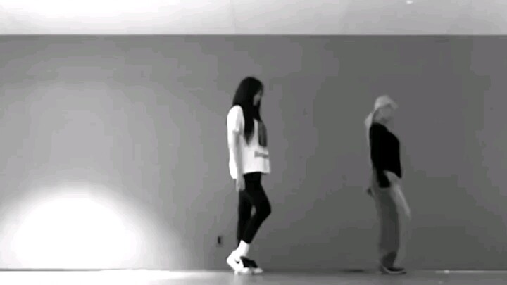 【GISELLE】Dia datang dengan versi lengkap! Benar-benar sangat seksi!