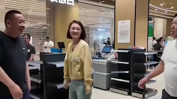 تبين أن التحويل الحقيقي هو معاملة الإنسان كإنسان.