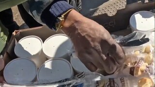 تقديم ألف وعاء من الحساء للمشردين