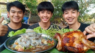 ตำกุ้งสด 1กิโล ไก่ย่างตัวใหญ่ ในวันสงกรานต์ที่ชุ่มฉํ่า.