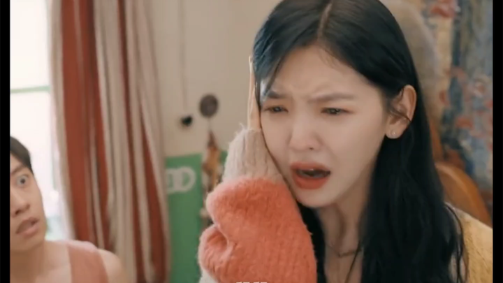 (Do you want a girlfriend or not?) I watched the entire series just because of one clip.
