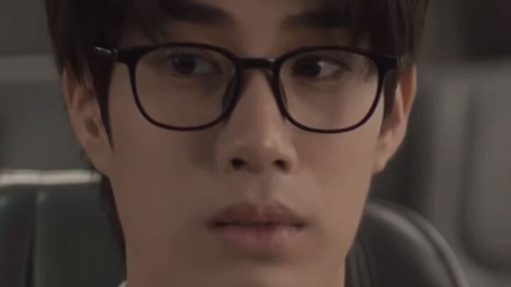 มองไม่กระพริบตาเลยน่ะ