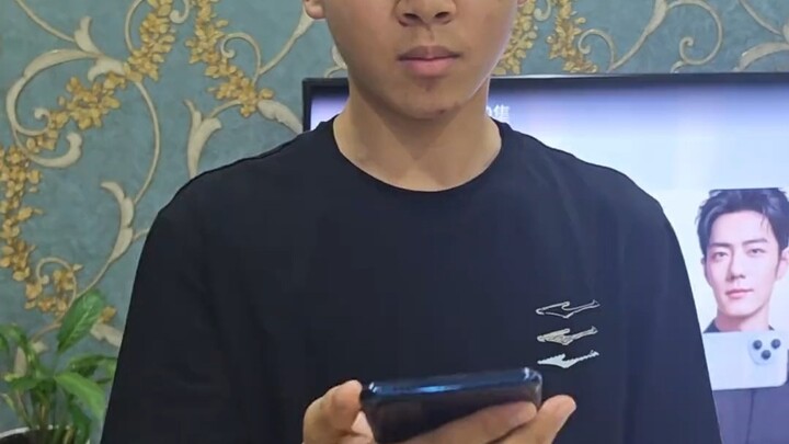 Baru nemu satu video tarian di internet, rasanya cocok buat latihan koordinasi. Biar Zi Heng coba be