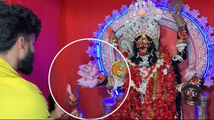 ভক্তের চাওয়া ফুল মা দিয়ে দিল