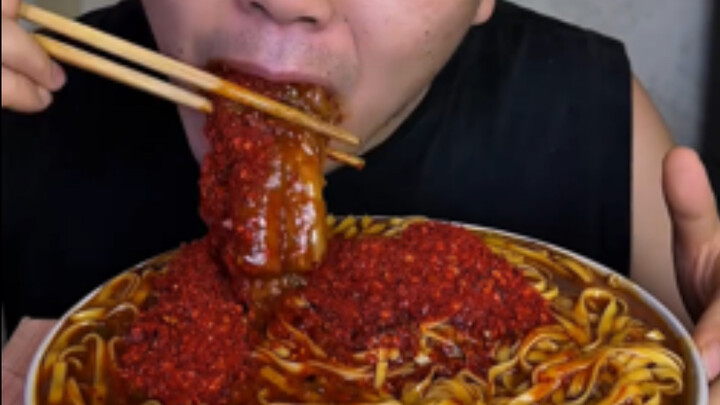 Năm streamer ăn uống bị “ném đá” dữ dội: Ăn uống kiểu này thì bị mắng cũng đúng thôi