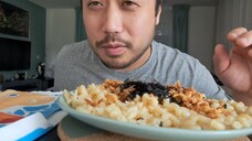 ASMR EATING SOUNDS - KOREAN STYLE MACARONI SOUP & CREATING PAPER ART