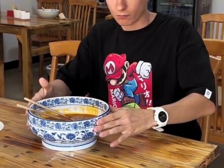 Vẫn là ở Trung Quốc tiết kiệm hơn