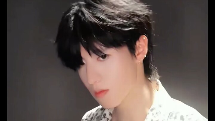 Chà, hoạt động của d trong nhóm thiếu niên TOP đã chính thức khởi động rồi!