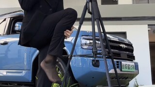 “They’re going crazy selling cars—now they’re pulling out all the stops!” No wonder so many straight