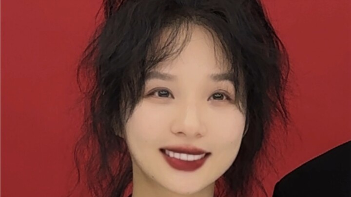 Foto identitas yang lebih cocok untuk bayi-bayi Tiongkok #foto bersama latar merah