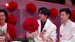 【Xiao Zhan×Our Song】Drumming and passing the flower, a large-scale scene to coax children