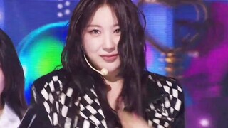 李彩演Solo出道曲HUSH RUSH 221023打歌舞台