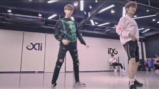 【Liu Ye】Are you trying to be so handsome that Mommy will have no choice but to inherit my Huabei? (๑