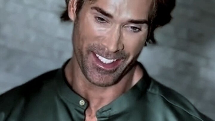 Sejak saat itu, kamu memutuskan untuk mencari jalan yang tak punya titik awal.