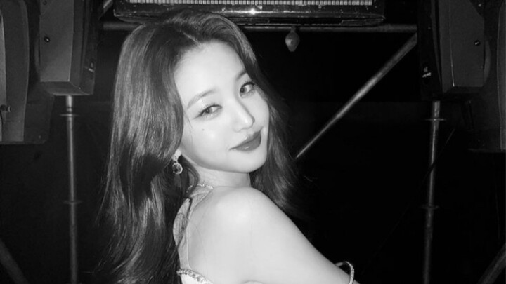 The idol girls' faces that casual Kpop fans can't relate to vs. the faces they absolutely adore