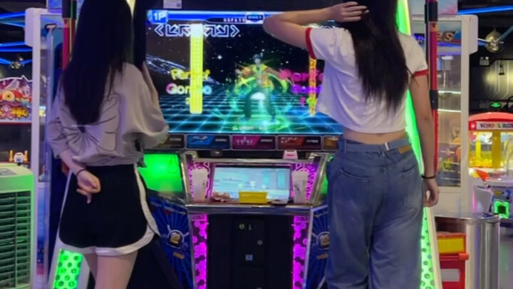 跳舞机会一点，但不多