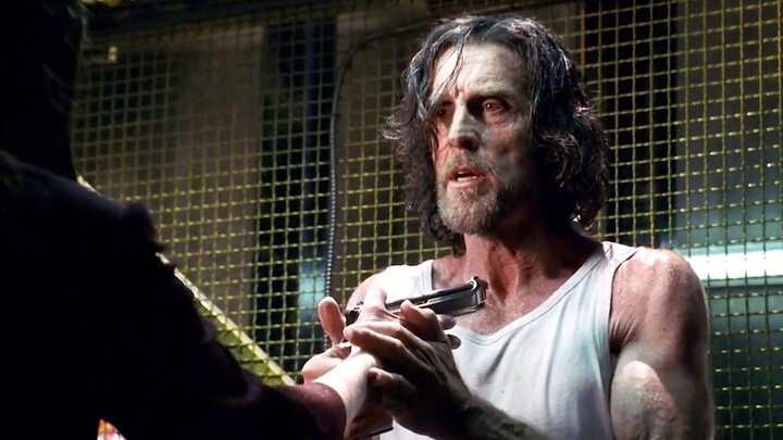 Superman version of "Saw", Superman breaks the death game