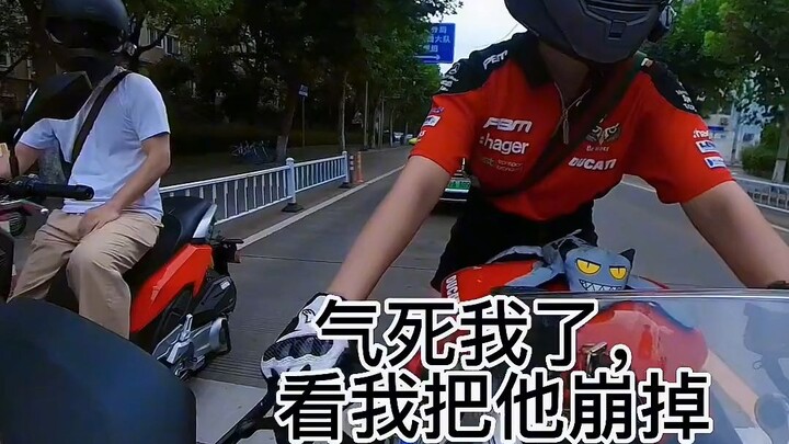 คุณลุง: ขอบคุณสาวสวยที่มอบความสุขให้ผมตลอดทั้งวัน #สาวมอเตอร์ไซค์ #นักบิดสาว #ดูคาติ