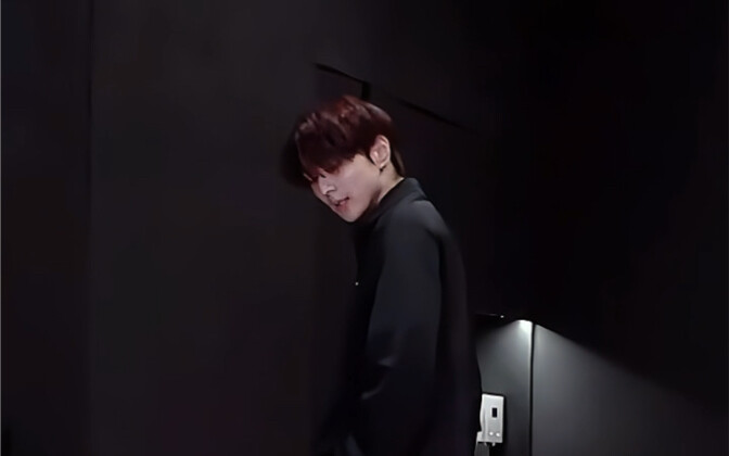 شكراً، لقد أعاد لي غرفة التدريب صبياً منتعشاً، وقلت وداعاً للسراويل الضيقة والأحذية الصغيرة.