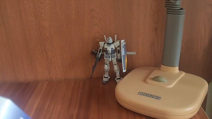Ibu mengejutkanku hingga menangis! ! Ketika Anda tidak sabar untuk menunjukkan Gundam rakitan Anda k