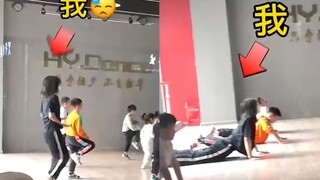 报完舞蹈班女儿不愿意去，劝说无果后妈妈无奈顶包，结局哭笑不得