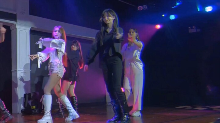 【W Gate】Pushing the Heart Gate—Runrun was just not laughing on camera