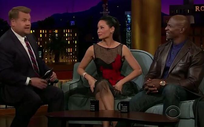 【Wanita Mematikan】Liu Yuling melakukan split yang memukau di acara langsung: Kakak memang masih puny