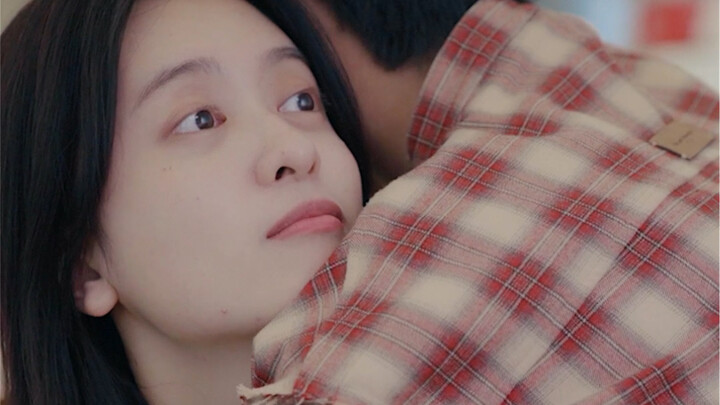 Đối với nhau, chúng ta vừa là điểm yếu, lại vừa là áo giáp.