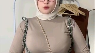 bu guru yang lagi viral🥵