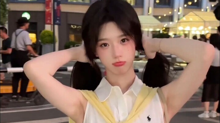 “Aku benar-benar dikuasai sama kakak cantik itu.”