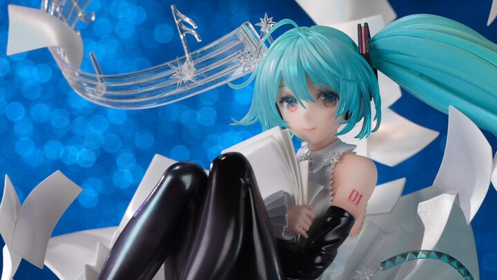 Sharing of Hatsune Miku's hand-made figures