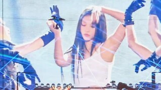 换新衣服！刚好的性感！【Haerin】东蛋Day2 Solo《Heel Dance》舞台！