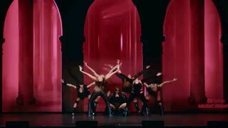 Lisa "FUTW" Dance Performance