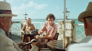 男人只要连续点燃十次打火机，就能从富豪那赢得一辆豪车