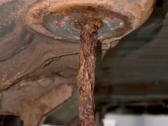 320,000 kilometers and it's like this