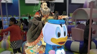 ألا تعتقد أن السيارات المتأرجحة التي كنت تركبها عندما كنت طفلاً كانت غير مريحة للغاية؟