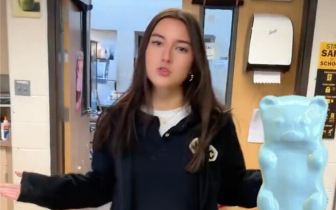 Cui Bao dan teman-temannya