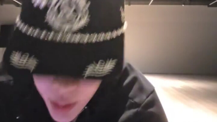 Taro devours 12 dances in 51 minutes—truly worthy of someone with over 20 years of experience!