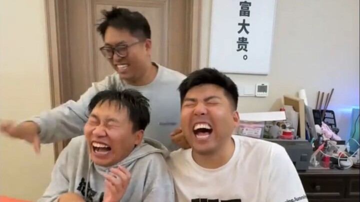 هذا النكتة الباردة من مستوى الجحيم قاسية جدًا! بعد سماعها، تنخفض درجة الحرارة مباشرة بشكل حاد وكأنها